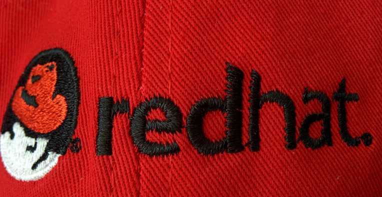 redhat_hat.jpg